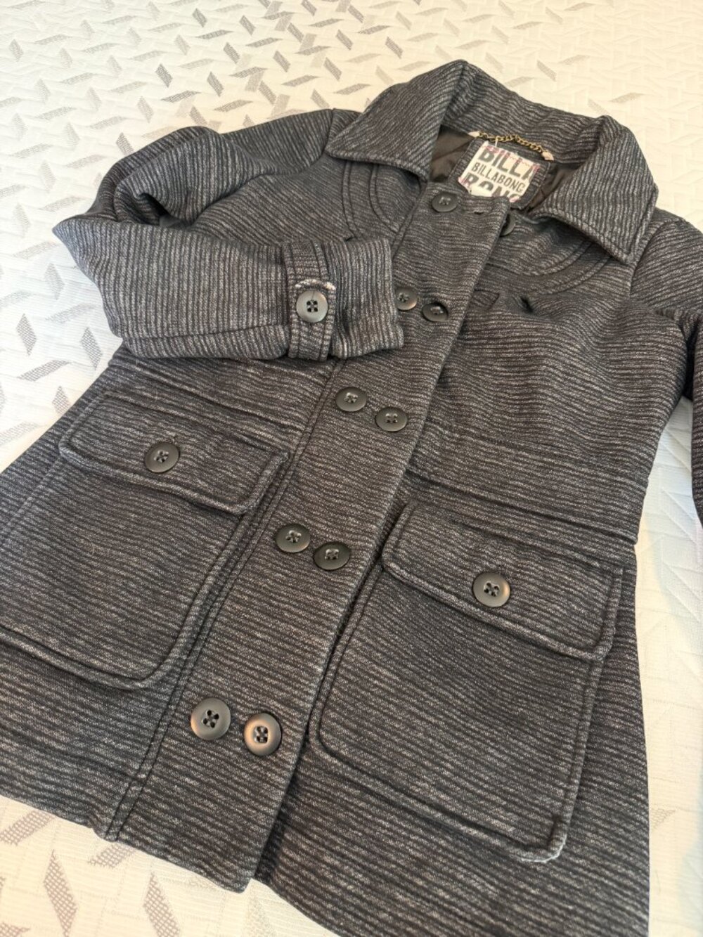 Billabong fitted stylish Jacket